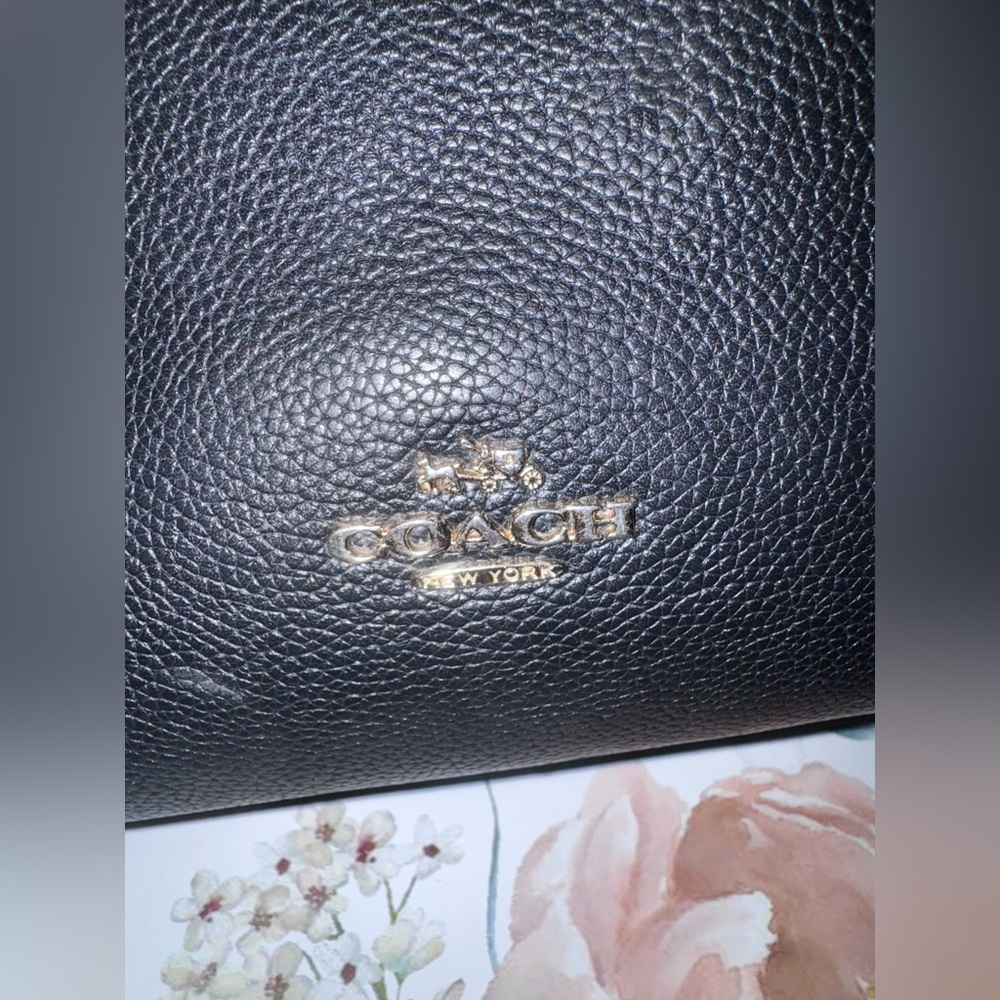 Coach Edie 31 Shoulder Bag Black Pebbled Leather Gold Hardware - Picture 3 of 14